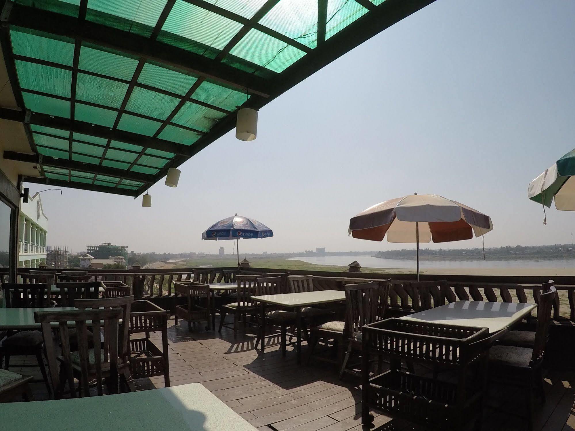 Sengtawan Riverside Hotel Vientiane Eksteriør billede