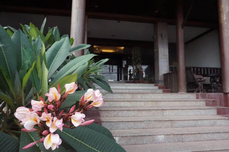 Sengtawan Riverside Hotel Vientiane Eksteriør billede